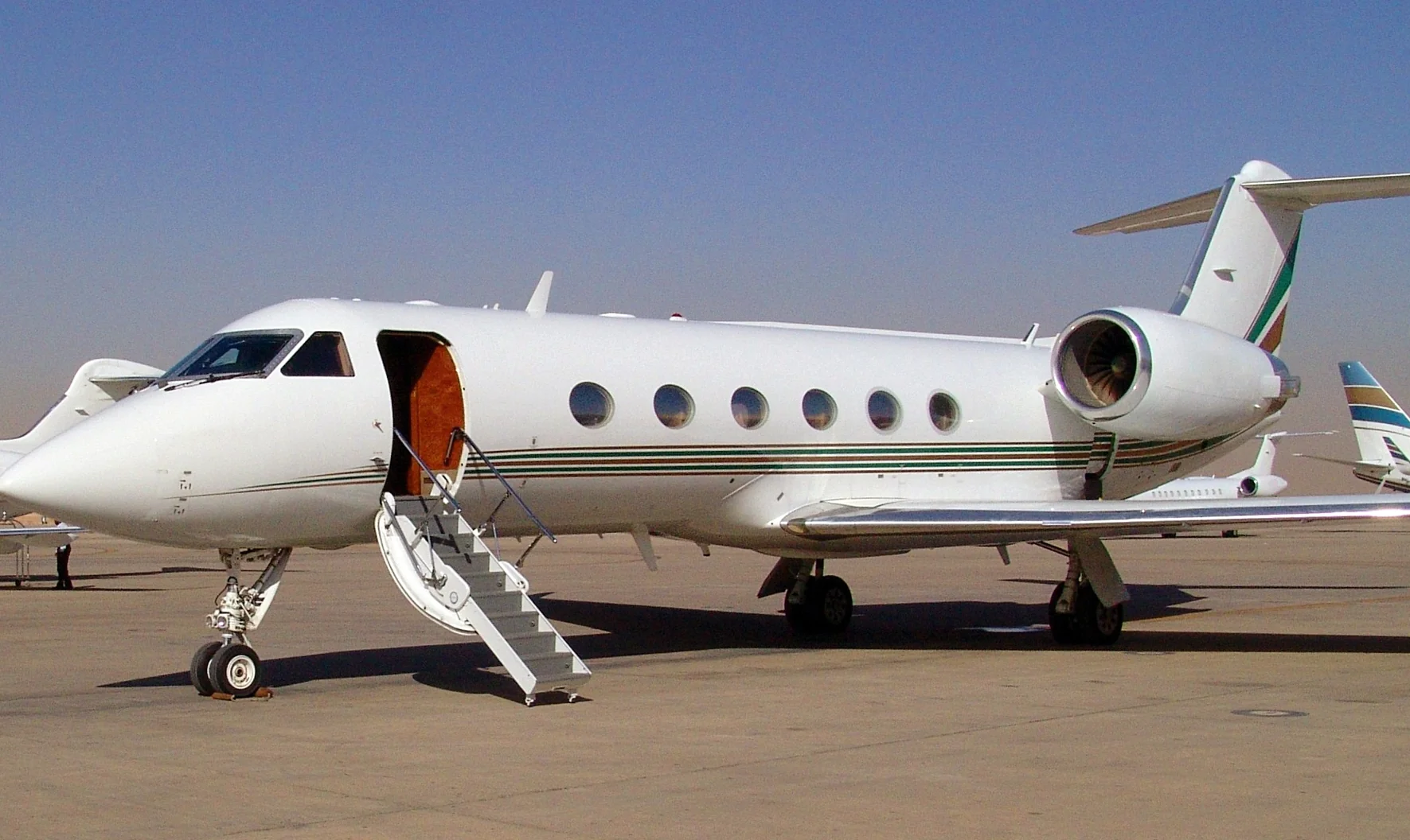 Gulfstream G300 Charter
